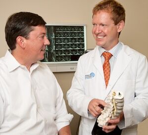 Nevropatolog diagnosticira osteohondrozo